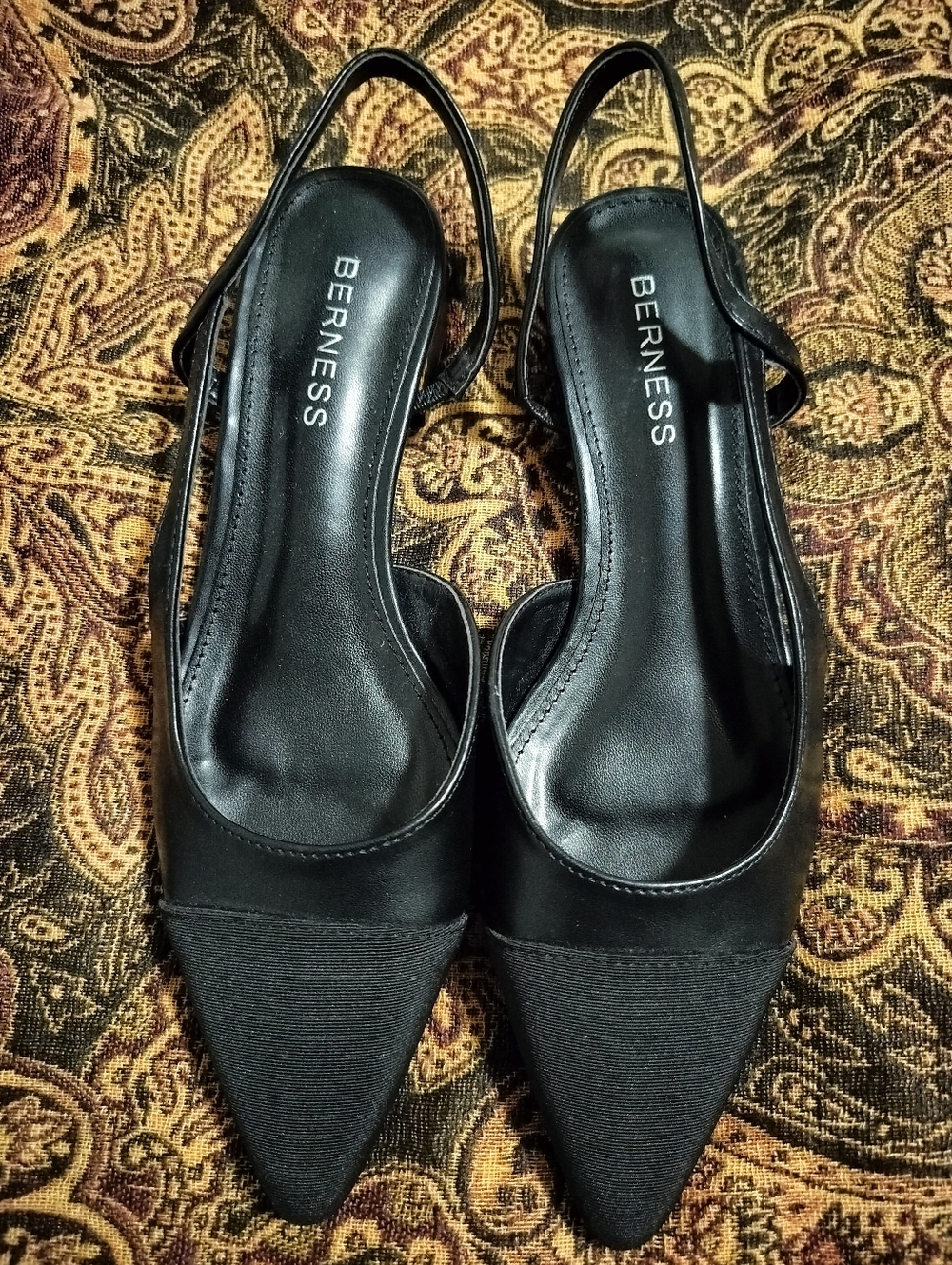 BERNESS Women's 6 Black Pointed Slingback Mules